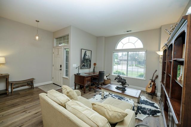 1880 Westminster Ln, Turlock, CA 95382