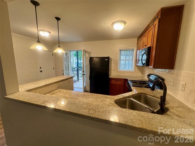 4917 Park Road B, Charlotte, NC 28209