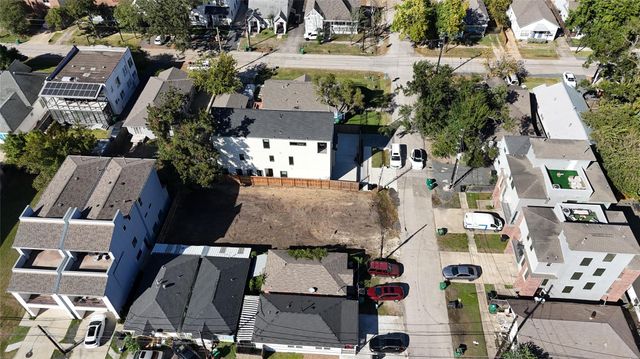 1603 Sabine Street, Houston, TX 77007