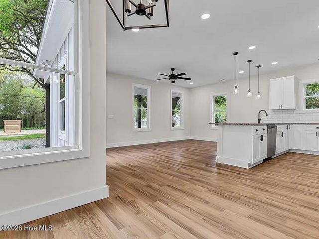 1017 S 41st Street, Wilmington, NC 28403