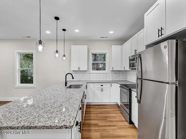 1017 S 41st Street, Wilmington, NC 28403