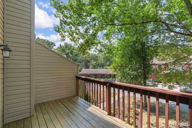 865 Forest Trace Drive C, Chesterfield, MO 63017