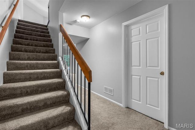 865 Forest Trace Drive C, Chesterfield, MO 63017