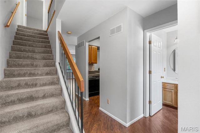 865 Forest Trace Drive C, Chesterfield, MO 63017