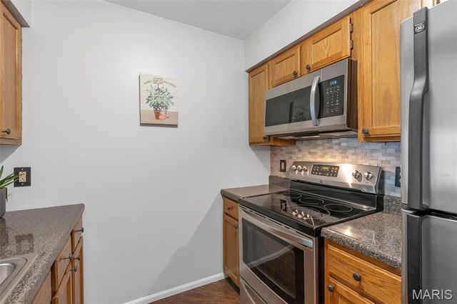 865 Forest Trace Drive C, Chesterfield, MO 63017