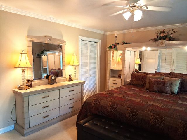 4713 Log Cabin Rd, Nashville, TN 37216