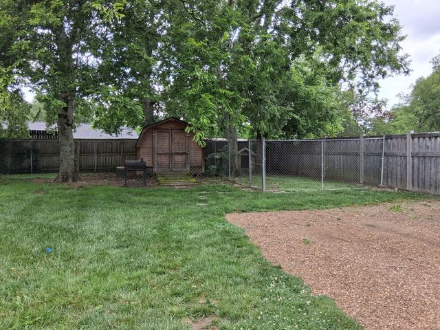 4713 Log Cabin Rd, Nashville, TN 37216