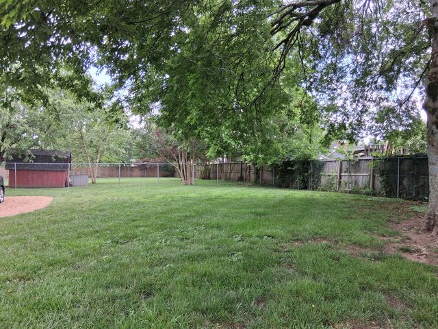 4713 Log Cabin Rd, Nashville, TN 37216
