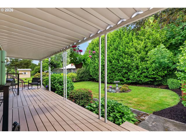 5833 Sw GARDEN HOME Rd, Portland, OR 97219