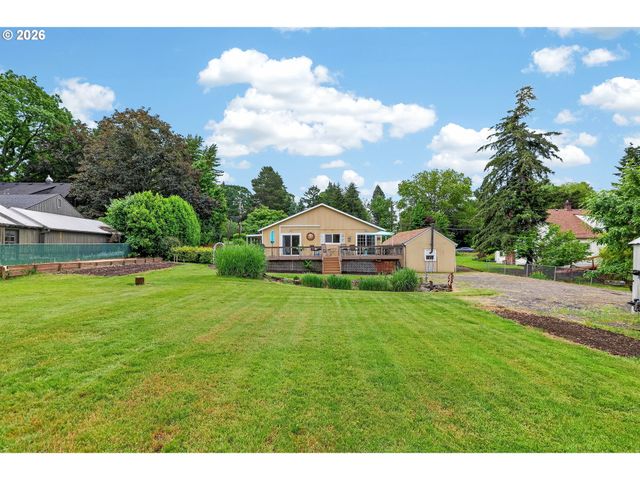 5833 Sw GARDEN HOME Rd, Portland, OR 97219