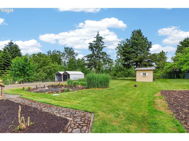 5833 Sw GARDEN HOME Rd, Portland, OR 97219