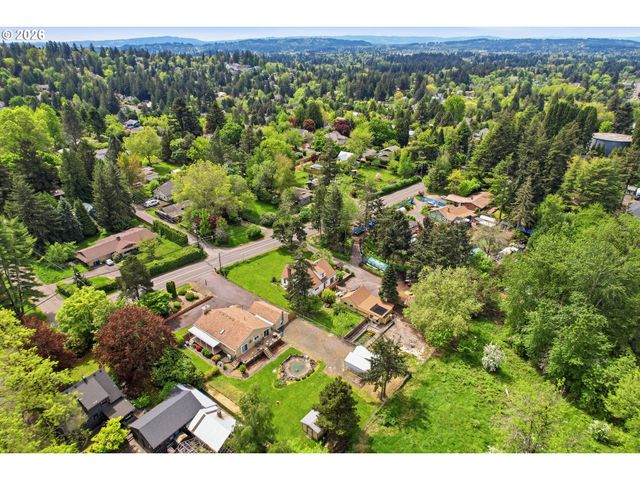 5833 Sw GARDEN HOME Rd, Portland, OR 97219