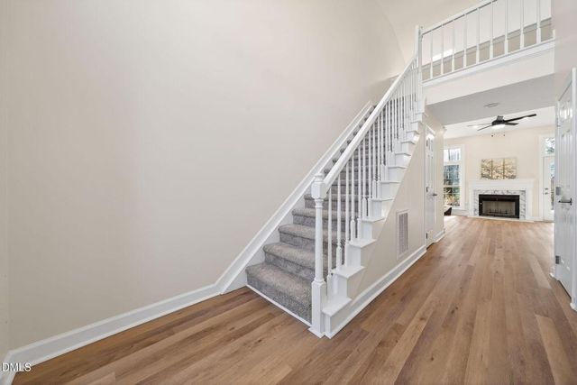 119 Heatherwood Drive, Apex, NC 27502