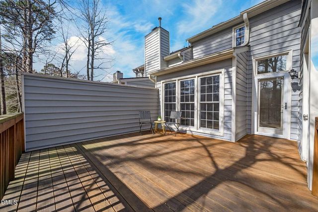 119 Heatherwood Drive, Apex, NC 27502