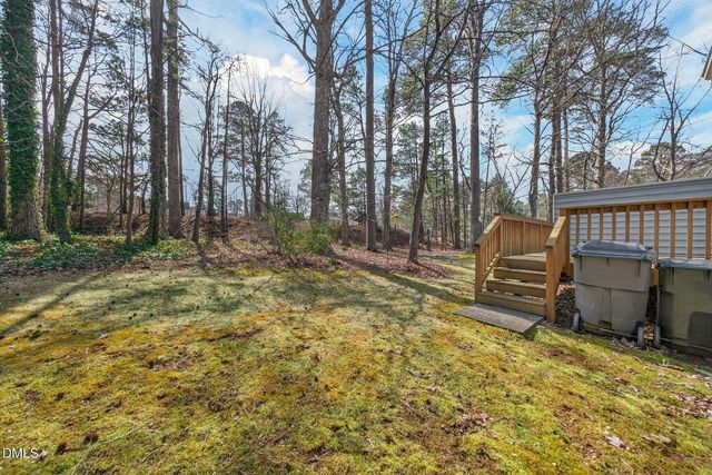 119 Heatherwood Drive, Apex, NC 27502