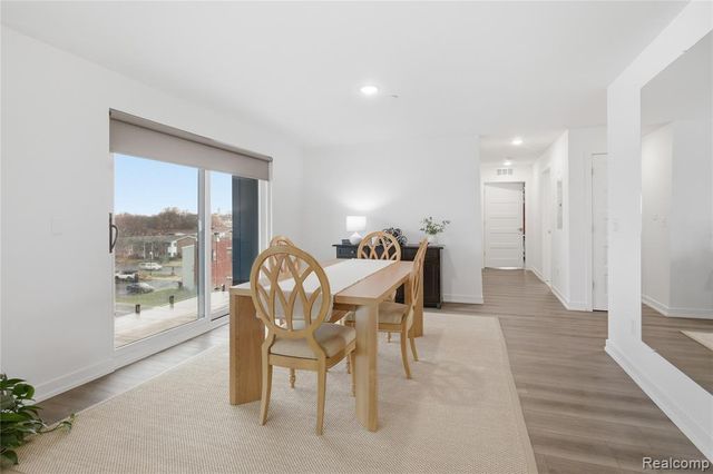 166 Oak Street 401, Wyandotte, MI 48192