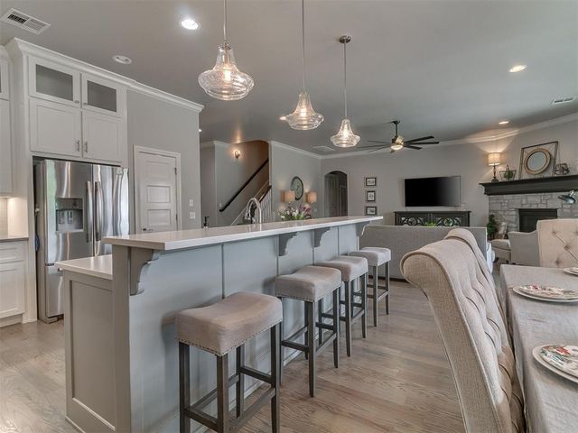 3024 Fallbrook Avenue, Edmond, OK 73012