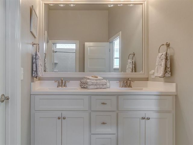 3024 Fallbrook Avenue, Edmond, OK 73012