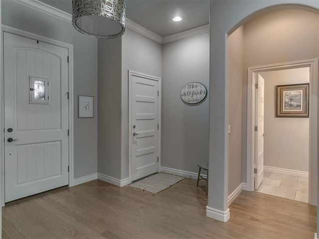 3024 Fallbrook Avenue, Edmond, OK 73012