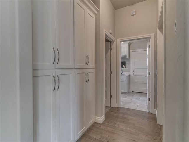 3024 Fallbrook Avenue, Edmond, OK 73012