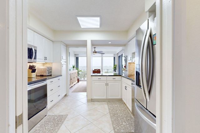 124 Lakeshore Drive 4280, North Palm Beach, FL 33408