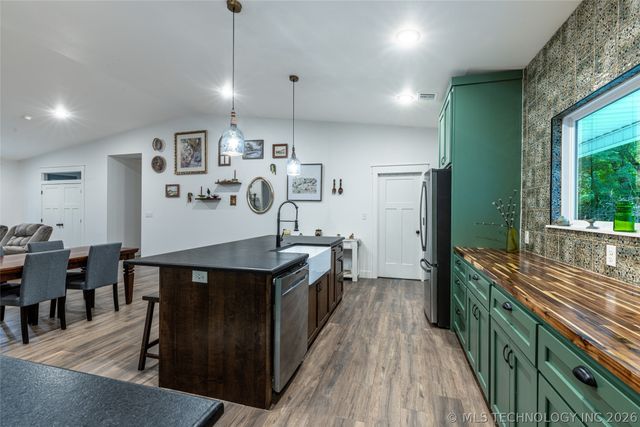 16235 S 4170 Road, Claremore, OK 74017