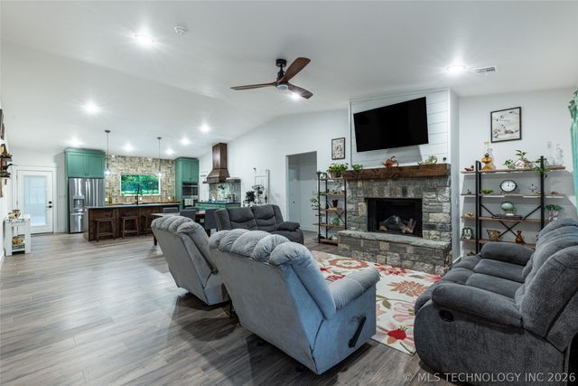 16235 S 4170 Road, Claremore, OK 74017