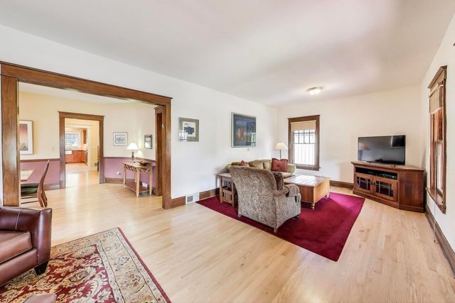500 North Avenue, Barrington, IL 60010