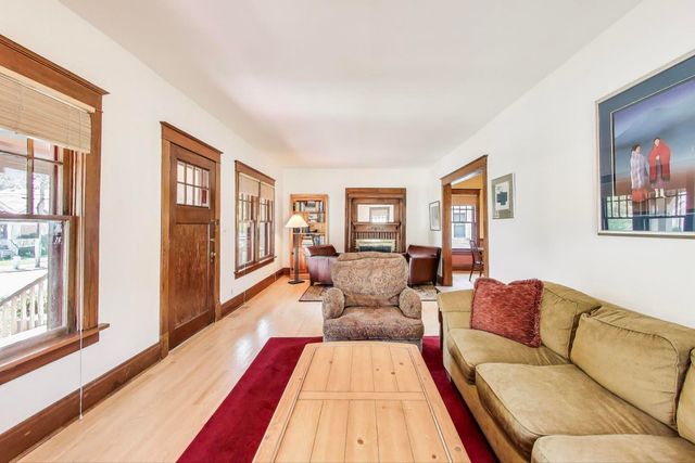 500 North Avenue, Barrington, IL 60010