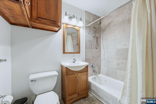 19 Market 205, Paterson, NJ 07501