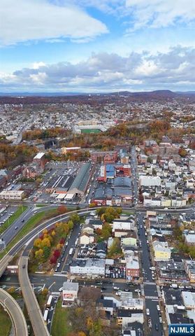 19 Market 205, Paterson, NJ 07501