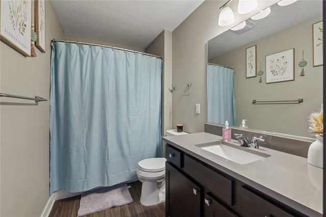 4306 NW Northwood Drive, Ankeny, IA 50023