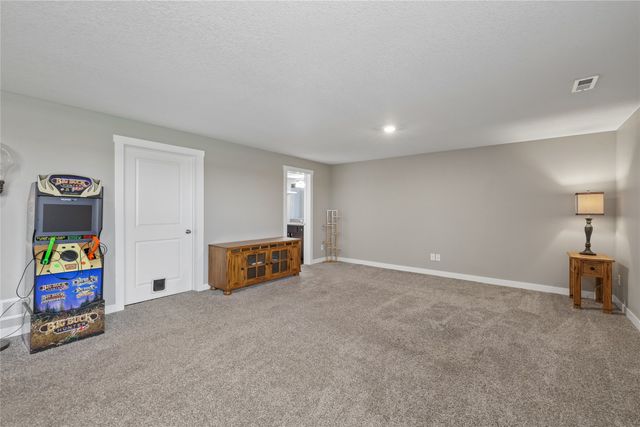 4306 NW Northwood Drive, Ankeny, IA 50023