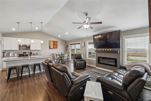 4306 NW Northwood Drive, Ankeny, IA 50023