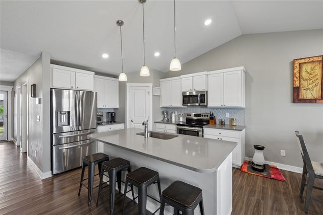 4306 NW Northwood Drive, Ankeny, IA 50023