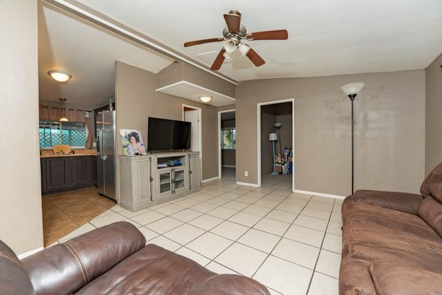 900 E Rankin Road 119, Tulare, CA 93274