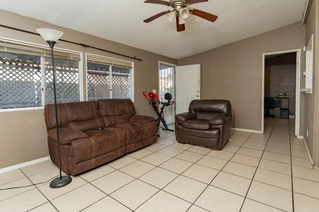 900 E Rankin Road 119, Tulare, CA 93274