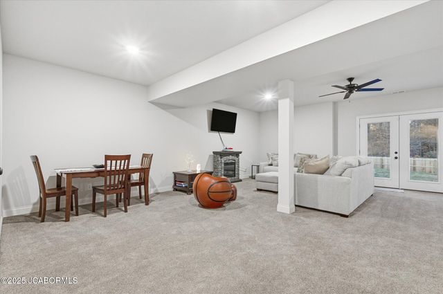 18925 S ROUTE A, Hartsburg, MO 65039