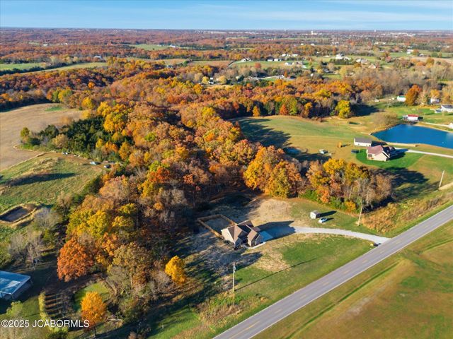 18925 S ROUTE A, Hartsburg, MO 65039