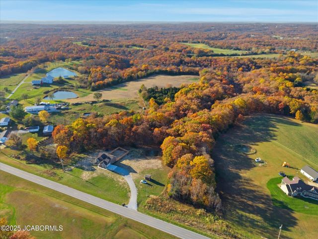 18925 S ROUTE A, Hartsburg, MO 65039