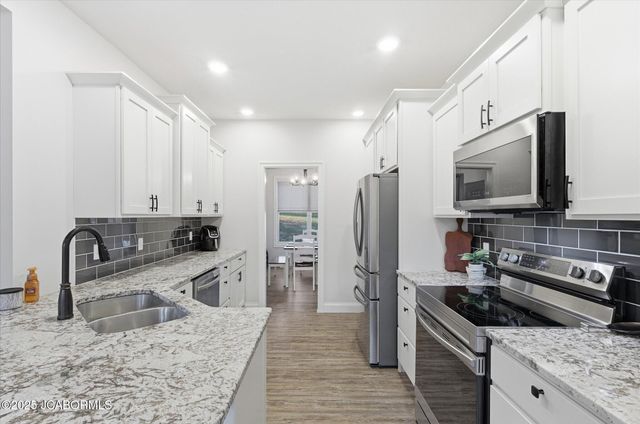 18925 S ROUTE A, Hartsburg, MO 65039