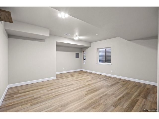 7658 Oasis Dr, Castle Rock, CO 80108