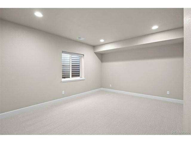 7658 Oasis Dr, Castle Rock, CO 80108