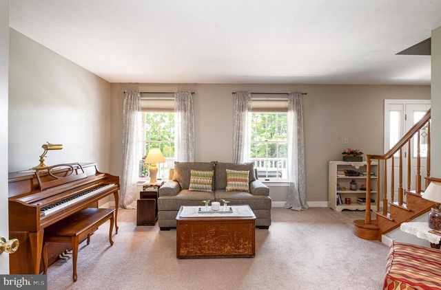 19 SOKOL DR, Kutztown, PA 19530