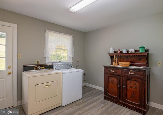 19 SOKOL DR, Kutztown, PA 19530