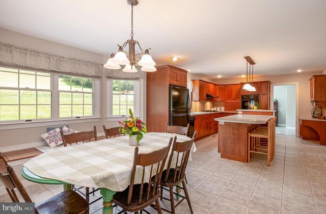 19 SOKOL DR, Kutztown, PA 19530
