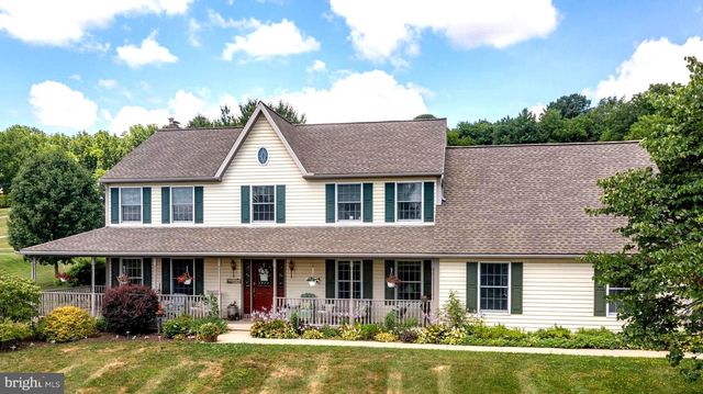 19 SOKOL DR, Kutztown, PA 19530