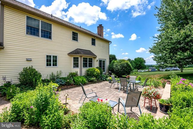 19 SOKOL DR, Kutztown, PA 19530