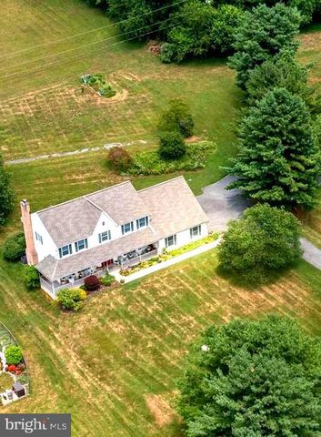 19 SOKOL DR, Kutztown, PA 19530