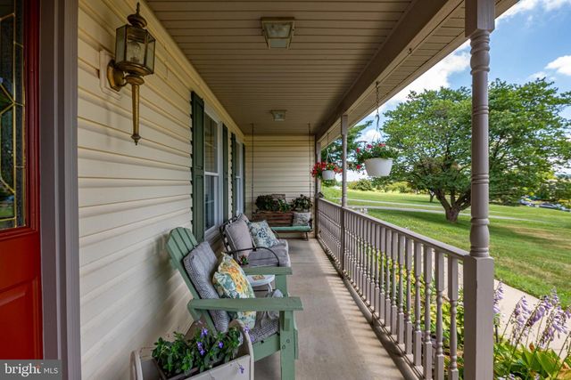 19 SOKOL DR, Kutztown, PA 19530